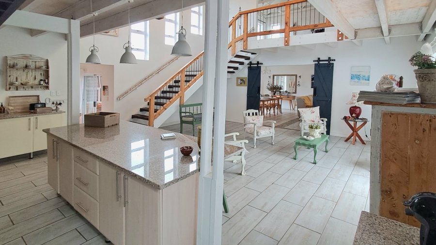 4 Bedroom Property for Sale in Seaview Eastern Cape
